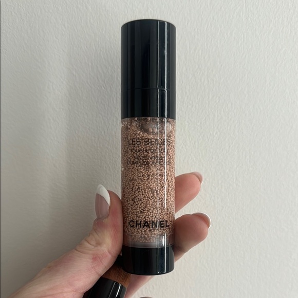 CHANEL Les Beiges Water Fresh Complextion Touch Shade BR12 - Picture 2 of 6